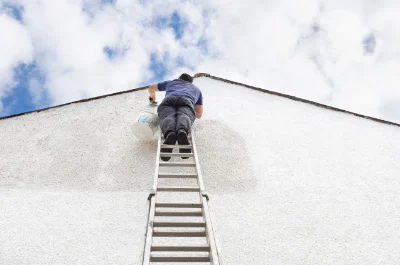 Peinture extérieure à Dompierre-sur-Mer — façades et ravalement